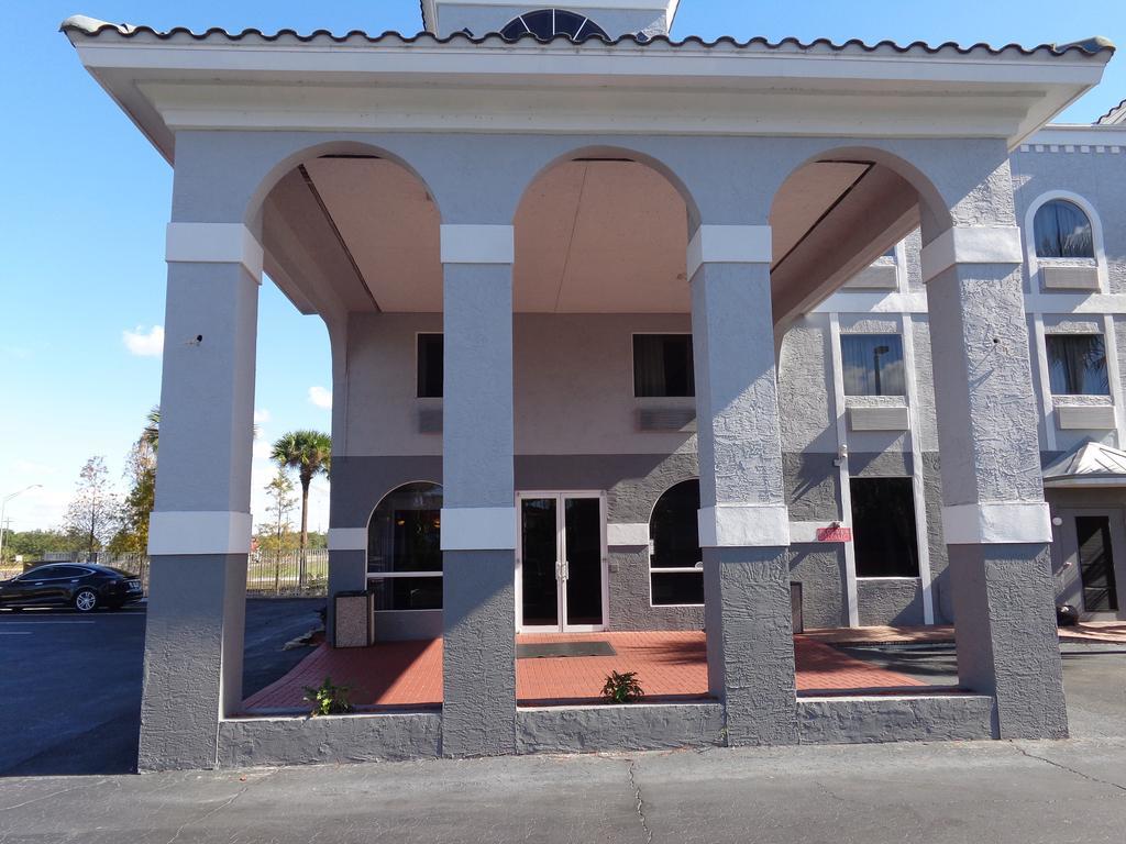 Hotel Tampa-sun Center 2*